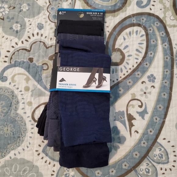 TOESOX and SOCKS 9 Pair - Picture 12 of 16